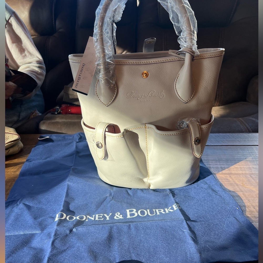 NWT Dooney & Bourke
Florentine Bucket Bag - Picture 14 of 16